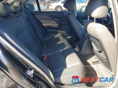 Zdjęcie 10 z 12 samochodu: 2007 BMW 328 VIN:WBAVC53577FZ71129 - miniatura