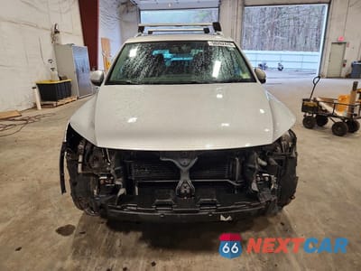 Piąte zdjęcie samochodu w środku: 2013 VOLKSWAGEN TIGUAN S VIN:WVGBV3AX9DW563697 - miniatura