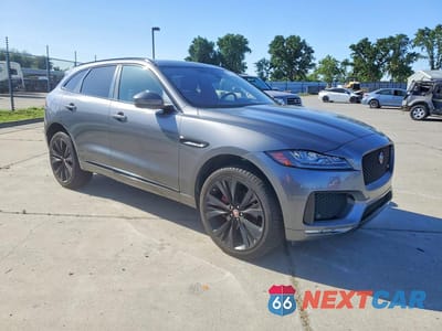 Czwarte zdjęcie samochodu z boku: 2017 JAGUAR F-PACE S VIN:SADCM2BVXHA880009 - miniatura
