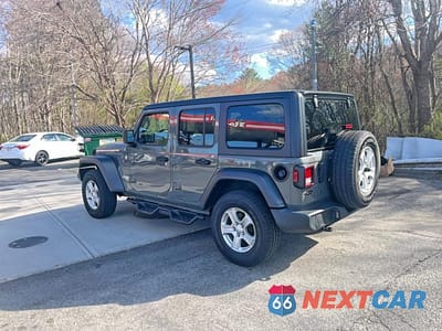 Trzecie zdjęcie samochodu z tyłu: 2019 JEEP WRANGLER UNLIMITED SPORT VIN:1C4HJXDG3KW539244 - miniatura