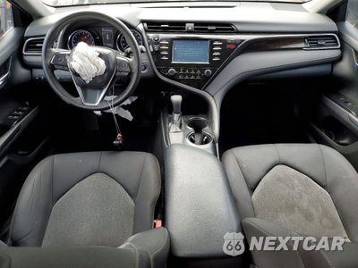 Zdjęcie 8 z 12 samochodu: 2019 TOYOTA CAMRY LE VIN:4T1B11HK2KU738696 - miniatura