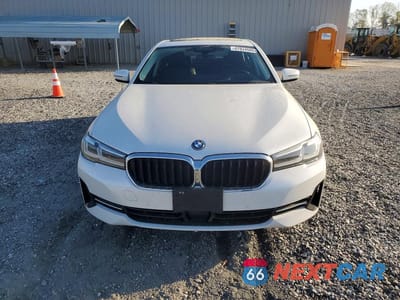 Piąte zdjęcie samochodu w środku: 2022 BMW 530XE VIN:WBA33AG00NCK89870 - miniatura