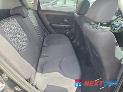 Zdjęcie 11 z 12 samochodu: 2011 KIA SOUL + VIN:KNDJT2A24B7710083 - miniatura