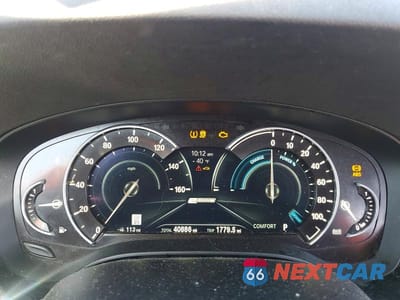 Zdjęcie 9 z 12 samochodu: 2019 BMW 530E VIN:WBAJA9C53KB392960 - miniatura