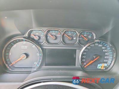 Zdjęcie 9 z 12 samochodu: 2020 CHEVROLET SUBURBAN C1500 LT VIN:1GNSCHKC3LR120145 - miniatura