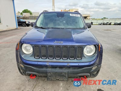 Piąte zdjęcie samochodu w środku: 2016 JEEP RENEGADE TRAILHAWK VIN:ZACCJBCT6GPD35537 - miniatura