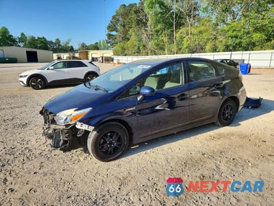 2015 TOYOTA PRIUS TWO JTDKN3DU0F0438695 - główne zdjęcie licytacji z USA - miniatura