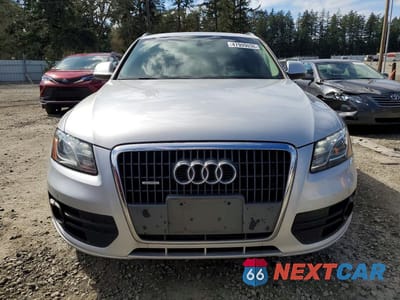 Piąte zdjęcie samochodu w środku: 2011 AUDI Q5 PREMIUM PLUS VIN:WA1LFAFP3BA021678 - miniatura