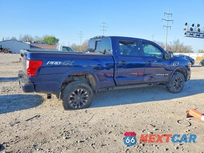 Trzecie zdjęcie samochodu z tyłu: 2018 NISSAN TITAN XD S VIN:1N6BA1F45JN528432 - miniatura