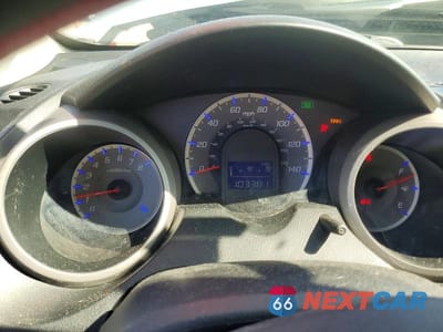 Zdjęcie 9 z 13 samochodu: 2011 HONDA FIT VIN:JHMGE8H37BS004176 - miniatura