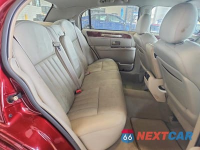 Zdjęcie 10 z 12 samochodu: 2004 LINCOLN TOWN CAR EXECUTIVE VIN:1LNHM81W54Y644024 - miniatura