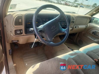 Zdjęcie 8 z 12 samochodu: 1997 CHEVROLET GMT-400 C1500 VIN:1GCEC19M7VE255456 - miniatura