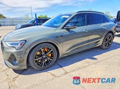 2022 AUDI E-TRON CHRONOS WA1VABGE9NB004960 - główne zdjęcie licytacji z USA - miniatura