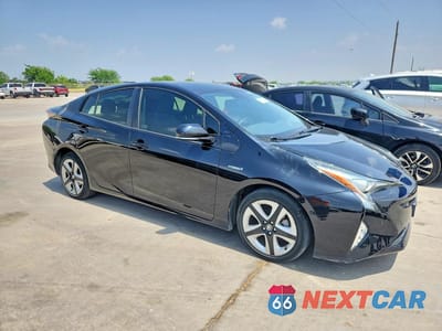 Czwarte zdjęcie samochodu z boku: 2018 TOYOTA PRIUS FOUR TOURING VIN:JTDKARFU3J3066031 - miniatura