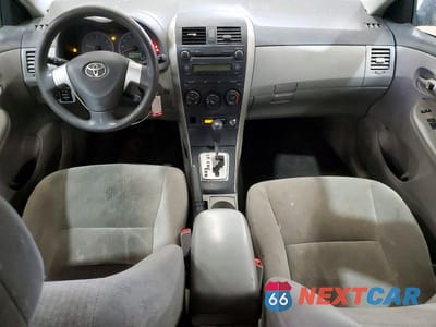 Zdjęcie 8 z 12 samochodu: 2010 TOYOTA COROLLA LE VIN:2T1BU4EE8AC404048 - miniatura