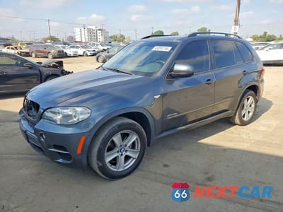 2013 BMW X5 XDRIVE35I 5UXZV4C53D0B13469 - główne zdjęcie licytacji z USA - miniatura