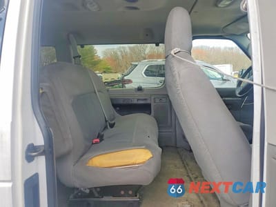 Zdjęcie 11 z 13 samochodu: 2013 FORD ECONOLINE E350 SUPER DUTY WAGON VIN:1FBNE3BLXDDA94598 - miniatura