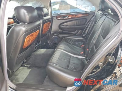 Zdjęcie 10 z 12 samochodu: 2006 JAGUAR VANDENPLAS VIN:SAJWA82B66SH10204 - miniatura