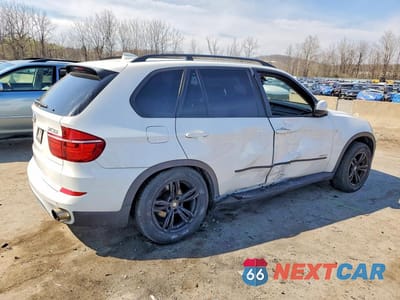 Trzecie zdjęcie samochodu z tyłu: 2011 BMW X5 XDRIVE35I VIN:5UXZV4C56BL402127 - miniatura