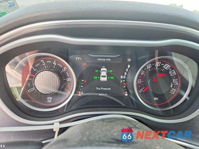 Zdjęcie 9 z 12 samochodu: 2016 DODGE CHALLENGER SXT VIN:2C3CDZAG1GH306765 - miniatura