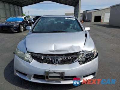 Piąte zdjęcie samochodu w środku: 2009 HONDA CIVIC LX VIN:2HGFA16599H333355 - miniatura
