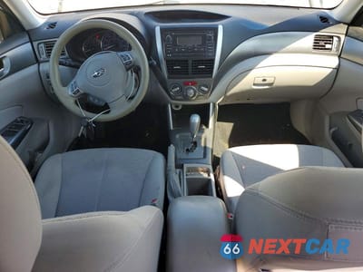 Zdjęcie 8 z 12 samochodu: 2013 SUBARU FORESTER 2.5X PREMIUM VIN:JF2SHACC7DH437161 - miniatura