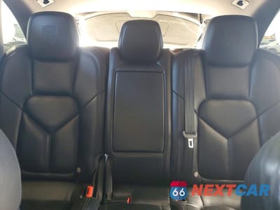 Zdjęcie 10 z 13 samochodu: 2017 PORSCHE CAYENNE VIN:WP1AA2A26HKA86152 - miniatura