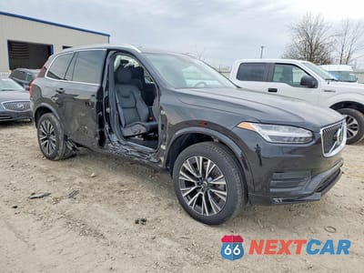 Czwarte zdjęcie samochodu z boku: 2022 VOLVO XC90 T6 MOMENTUM VIN:YV4A221K1N1840376 - miniatura