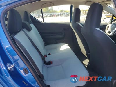 Zdjęcie 10 z 12 samochodu: 2015 TOYOTA PRIUS C ONE VIN:JTDKDTB31F1113092 - miniatura