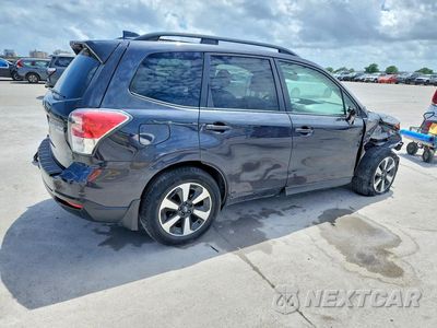 Trzecie zdjęcie samochodu z tyłu: 2017 SUBARU FORESTER 2.5I PREMIUM VIN:JF2SJAEC4HH533627 - miniatura