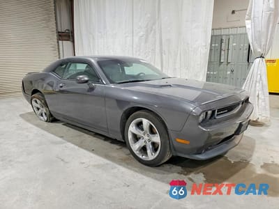 Czwarte zdjęcie samochodu z boku: 2014 DODGE CHALLENGER SXT VIN:2C3CDYAG6EH154117 - miniatura