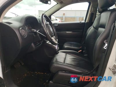 Zdjęcie 7 z 12 samochodu: 2015 JEEP COMPASS LATITUDE VIN:1C4NJDEB9FD120725 - miniatura