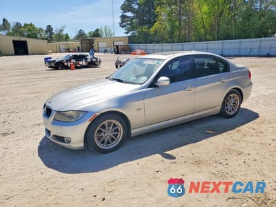 2010 BMW 328 I WBAPH7C5XAE129954 - główne zdjęcie licytacji z USA - miniatura