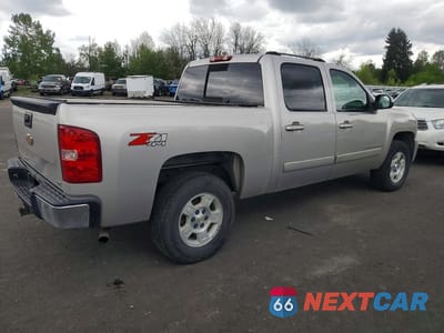 Trzecie zdjęcie samochodu z tyłu: 2007 CHEVROLET SILVERADO K1500 CREW CAB VIN:2GCEK13M971503786 - miniatura