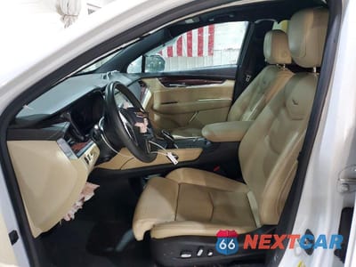 Zdjęcie 7 z 13 samochodu: 2017 CADILLAC XT5 LUXURY VIN:1GYKNDRS5HZ157627 - miniatura