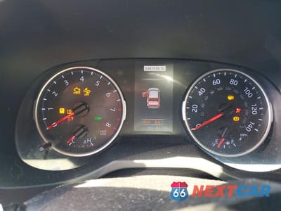 Zdjęcie 9 z 13 samochodu: 2020 TOYOTA RAV4 XLE VIN:JTMP1RFV6LD056993 - miniatura