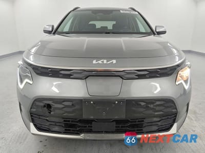 Piąte zdjęcie samochodu w środku: 2024 KIA NIRO WIND VIN:KNDCR3L16R5113671 - miniatura