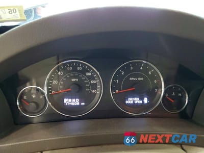 Zdjęcie 9 z 12 samochodu: 2010 JEEP GRAND CHEROKEE LAREDO VIN:1J4PR4GK7AC148983 - miniatura