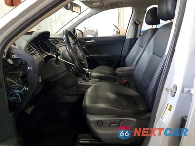 Zdjęcie 7 z 12 samochodu: 2018 VOLKSWAGEN TIGUAN SE VIN:3VV3B7AX2JM083829 - miniatura