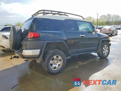 Trzecie zdjęcie samochodu z tyłu: 2007 TOYOTA FJ CRUISER BASE VIN:JTEBU11F670096325 - miniatura