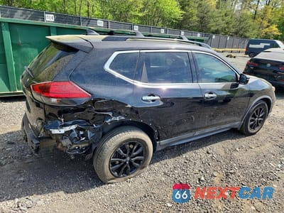 Trzecie zdjęcie samochodu z tyłu: 2017 NISSAN ROGUE SV VIN:5N1AT2MT1HC806222 - miniatura