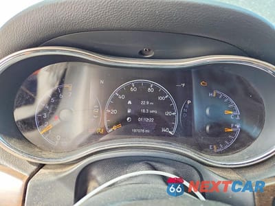 Zdjęcie 9 z 13 samochodu: 2016 JEEP GRAND CHEROKEE LIMITED VIN:1C4RJFBG4GC472423 - miniatura