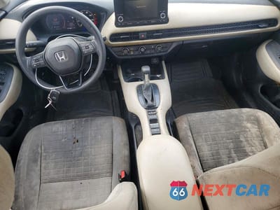 Zdjęcie 8 z 14 samochodu: 2025 HONDA HR-V LX VIN:3CZRZ1H38SM704572 - miniatura