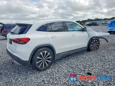 Trzecie zdjęcie samochodu z tyłu: 2021 MERCEDES-BENZ GLA 250 VIN:W1N4N4GB7MJ131839 - miniatura