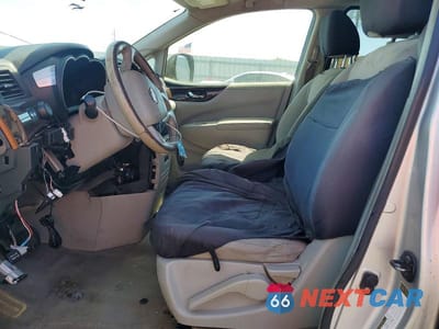 Zdjęcie 7 z 14 samochodu: 2017 NISSAN QUEST SV VIN:JN8AE2KP2H9167032 - miniatura