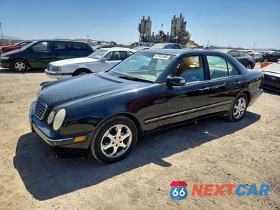 2002 MERCEDES-BENZ E 320 WDBJF65J72B469924 - główne zdjęcie licytacji z USA - miniatura