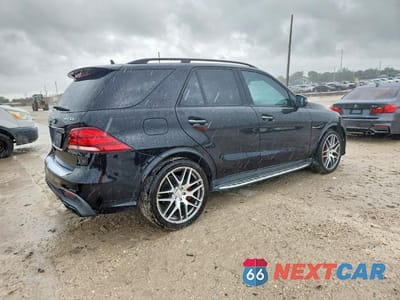 Trzecie zdjęcie samochodu z tyłu: 2018 MERCEDES-BENZ GLE 63 AMG-S 4MATIC VIN:4JGDA7FB8JB076745 - miniatura