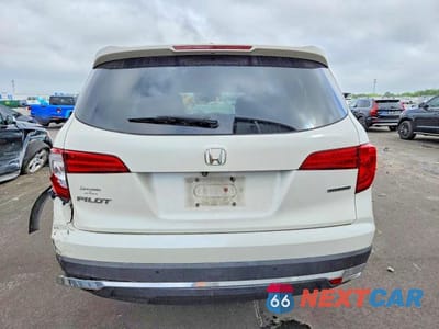 Zdjęcie 6 z 12 samochodu: 2017 HONDA PILOT TOURING VIN:5FNYF5H97HB036542 - miniatura