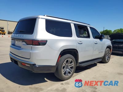 Trzecie zdjęcie samochodu z tyłu: 2024 JEEP WAGONEER SERIES I VIN:1C4SJUAP5RS104817 - miniatura