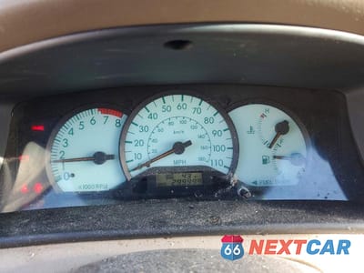 Zdjęcie 9 z 11 samochodu: 2003 TOYOTA COROLLA LE VIN:1NXBR38E63Z124220 - miniatura